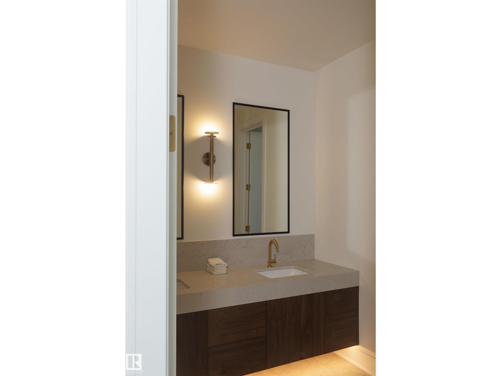 9135 141 ST NW - 36