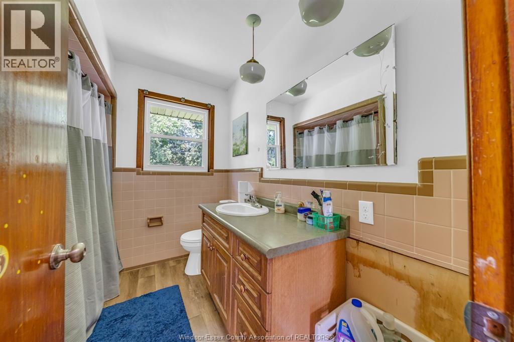 71 Danforth AVENUE - 12