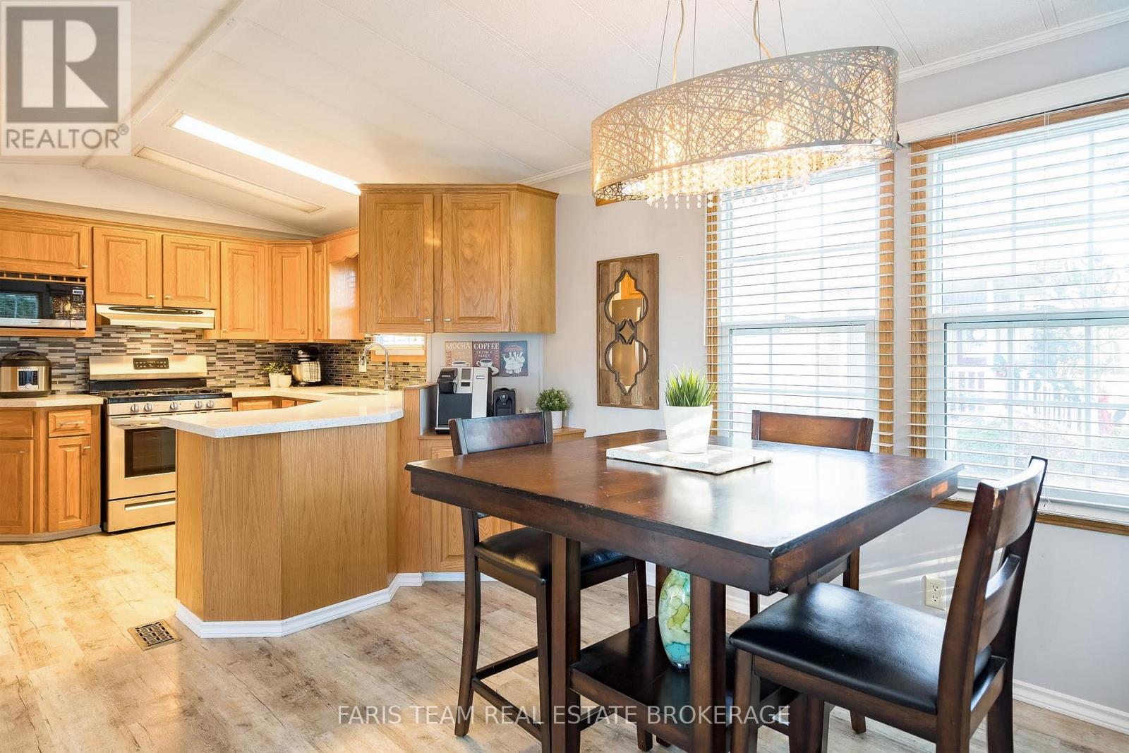 3 ST JAMES PLACE - 11