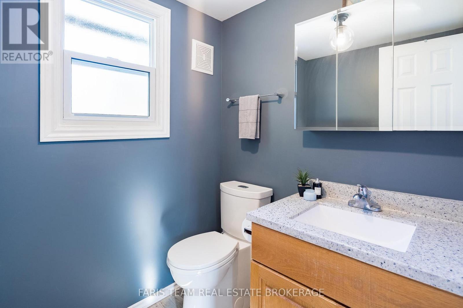 3 ST JAMES PLACE - 18