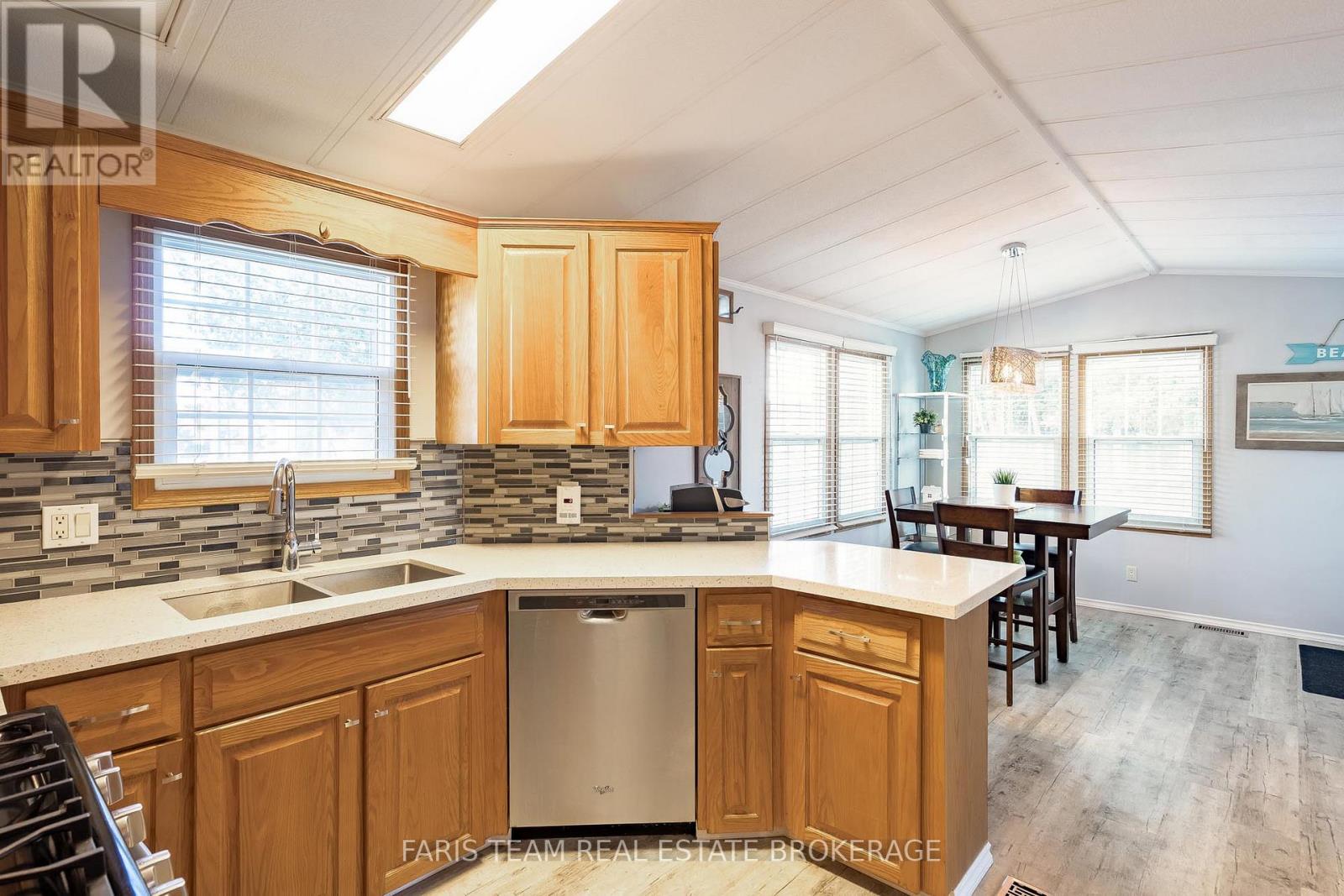 3 ST JAMES PLACE - 9