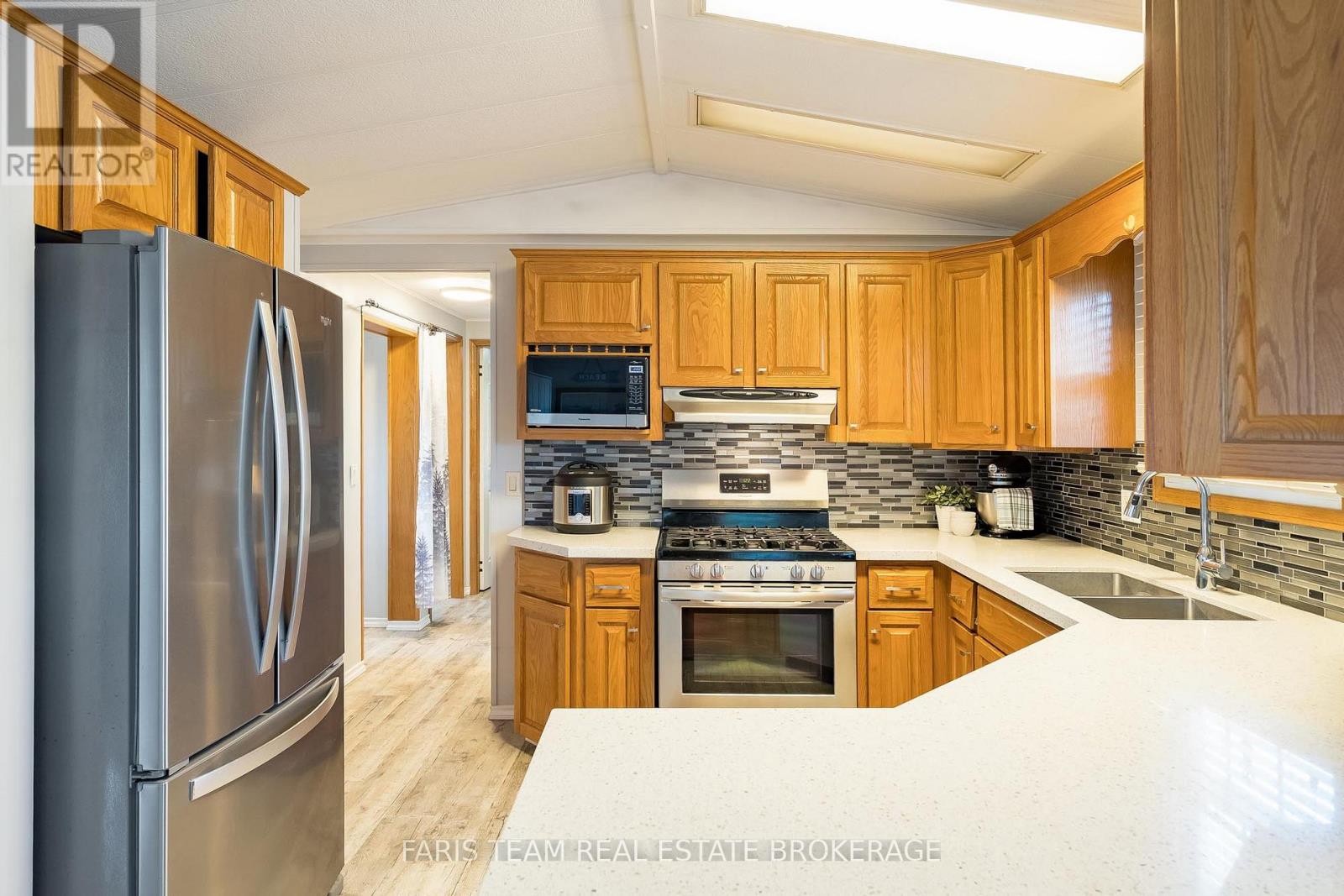 3 ST JAMES PLACE - 6