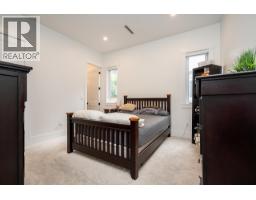 1019 57 Street, Delta, BC V4L1Y3 Photo 15