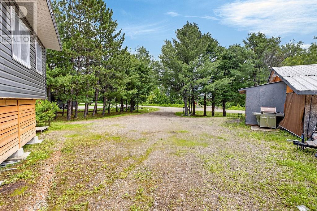 306 Deschenes Lake Road - 17