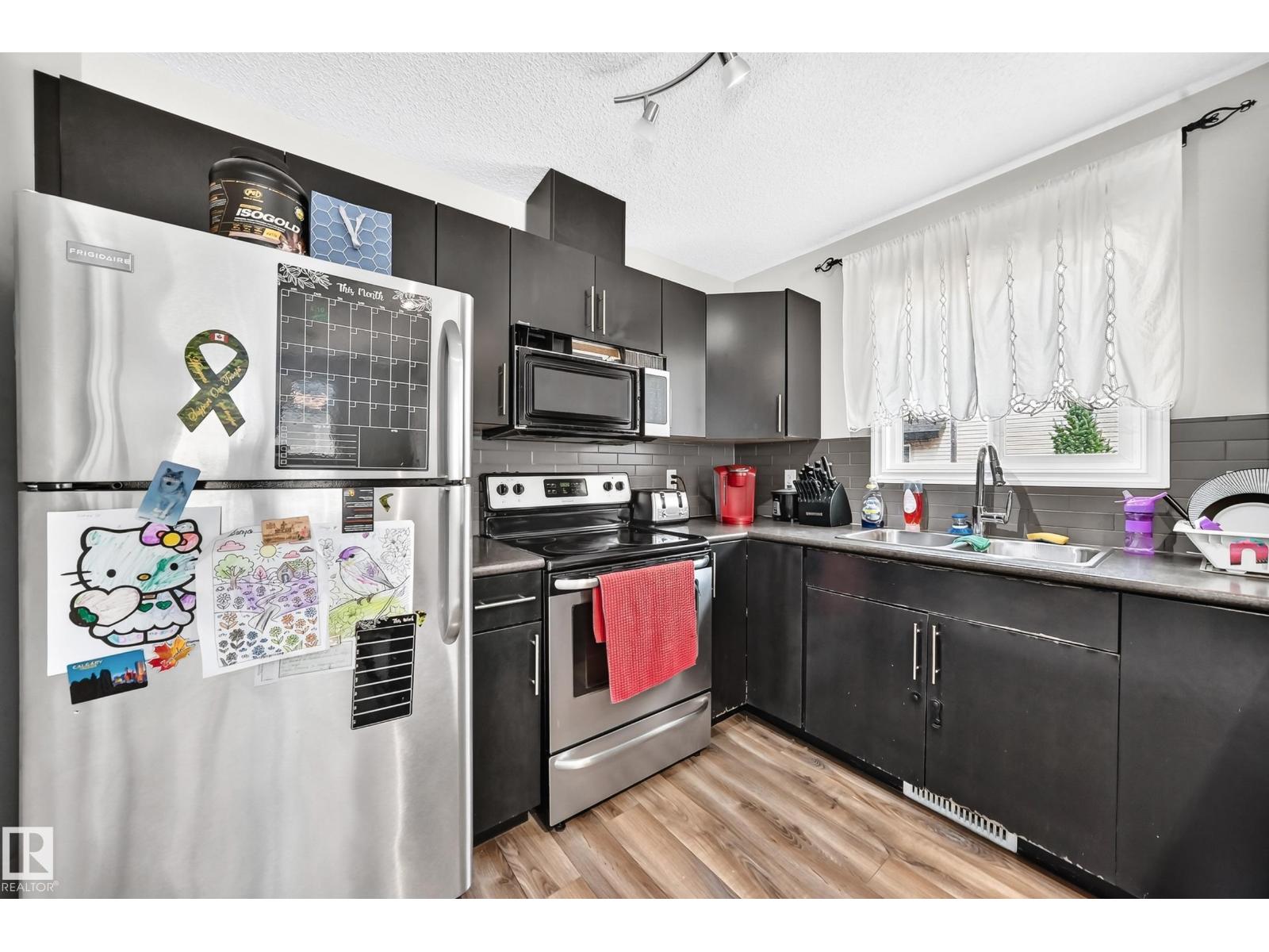#21 8716 179 AV NW - 10