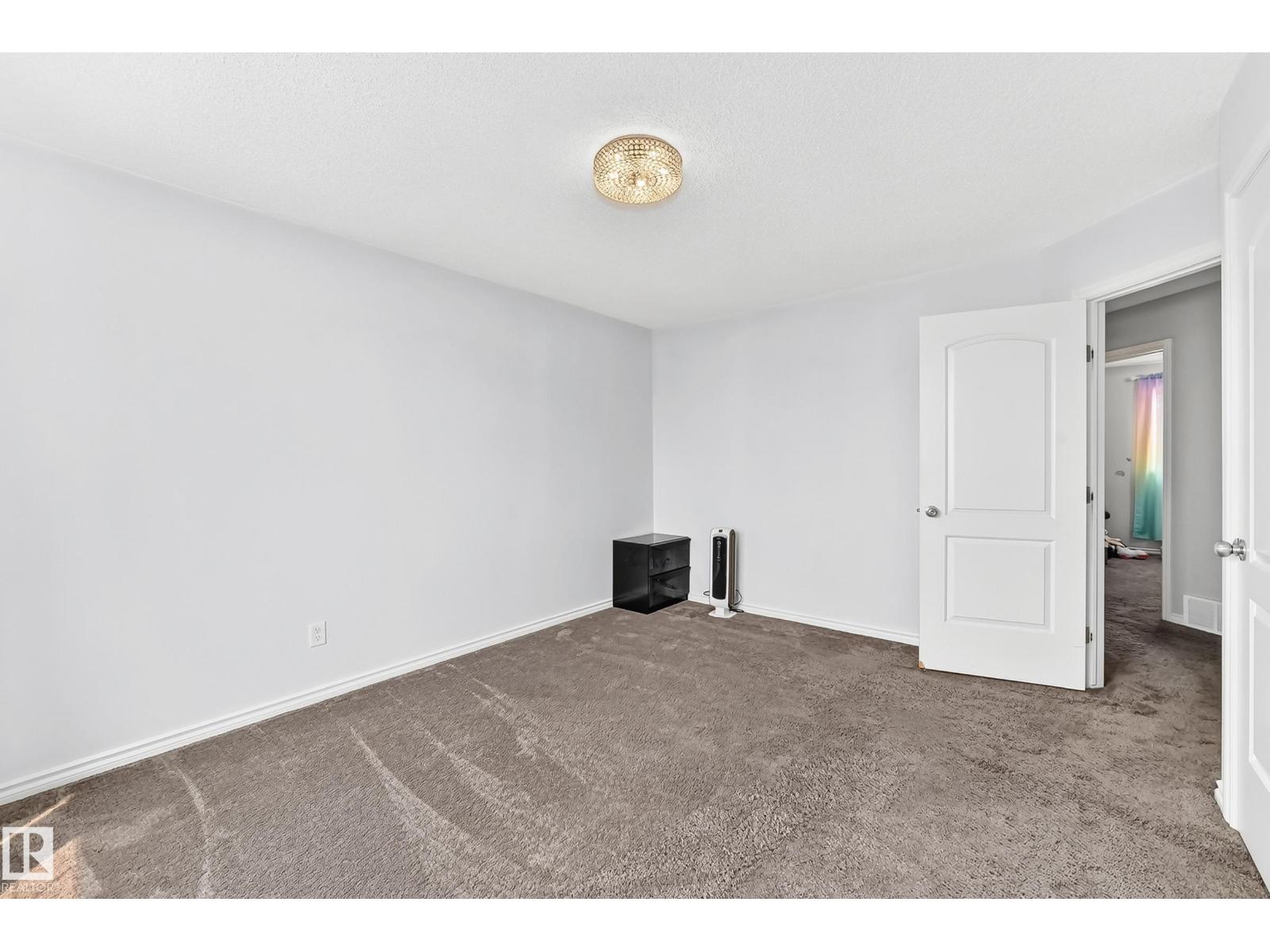 #21 8716 179 AV NW - 23