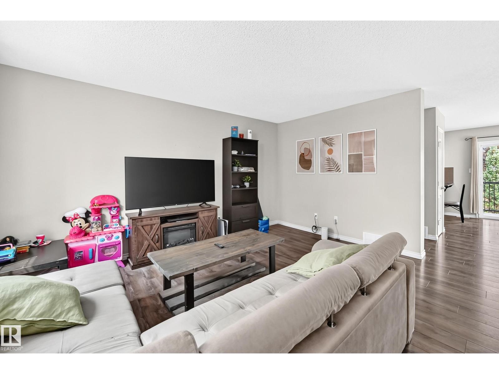 #21 8716 179 AV NW - 7