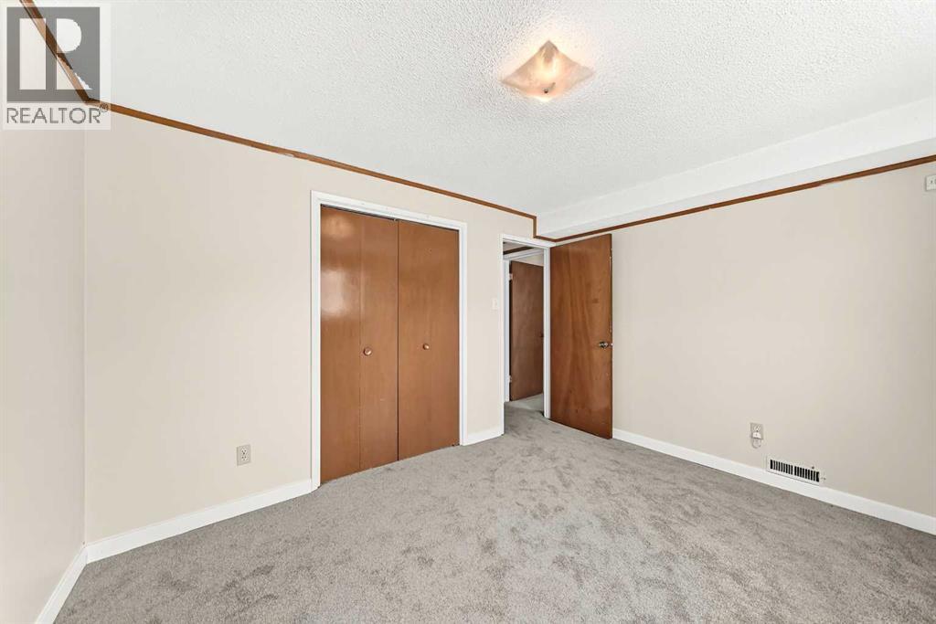 6329 Centre Street NW - 26