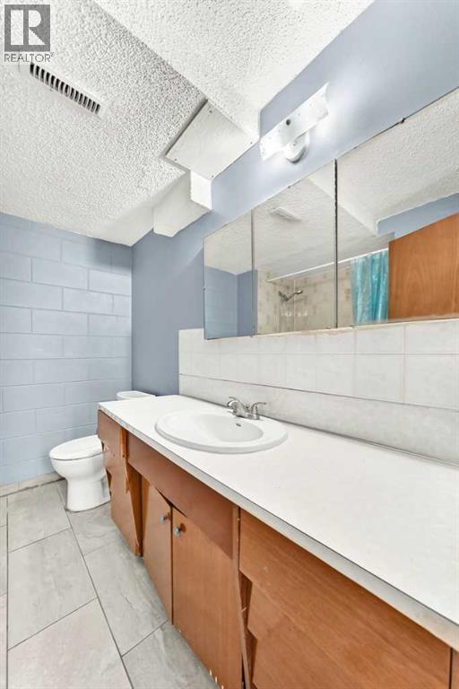 6329 Centre Street NW - 30