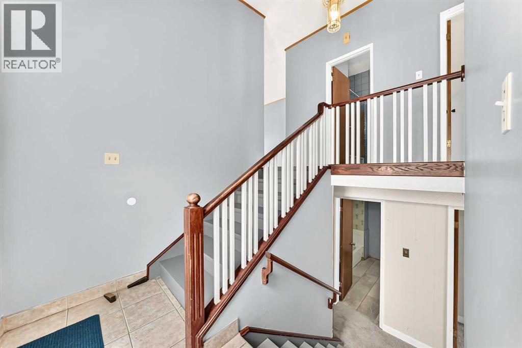 6329 Centre Street NW - 21