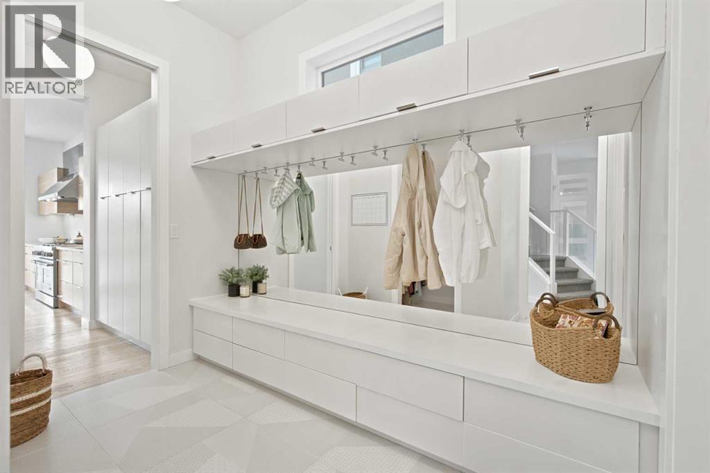 Mudroom with a bench and storage