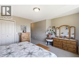 3pc Ensuite bath - 3652 Yorkton Road, West Kelowna, BC V4T2X2 Photo 14
