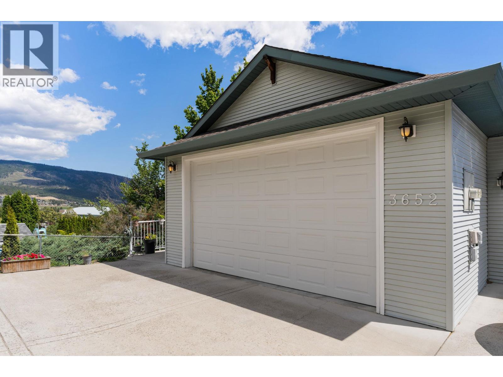 3652 Yorkton Road - 32
