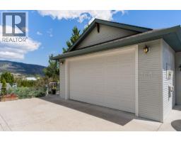 3652 Yorkton Road, West Kelowna, BC V4T2X2 Photo 32