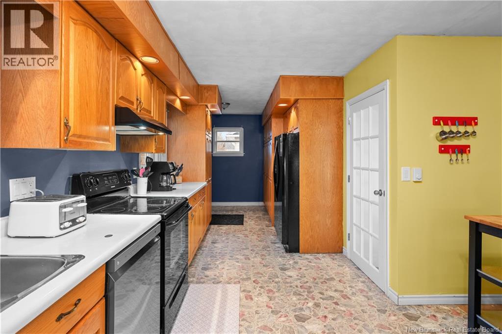 695 Hillsborough Road - 21