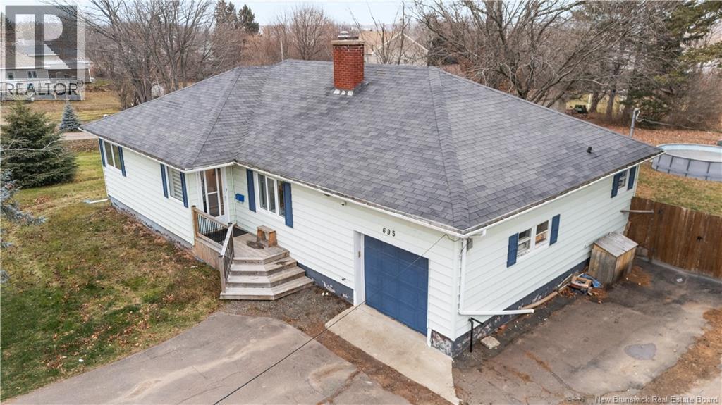 695 Hillsborough Road - 38