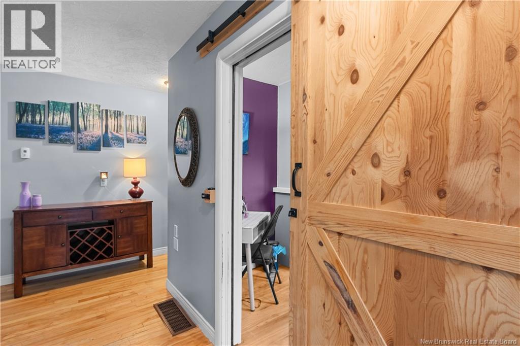 695 Hillsborough Road - 4