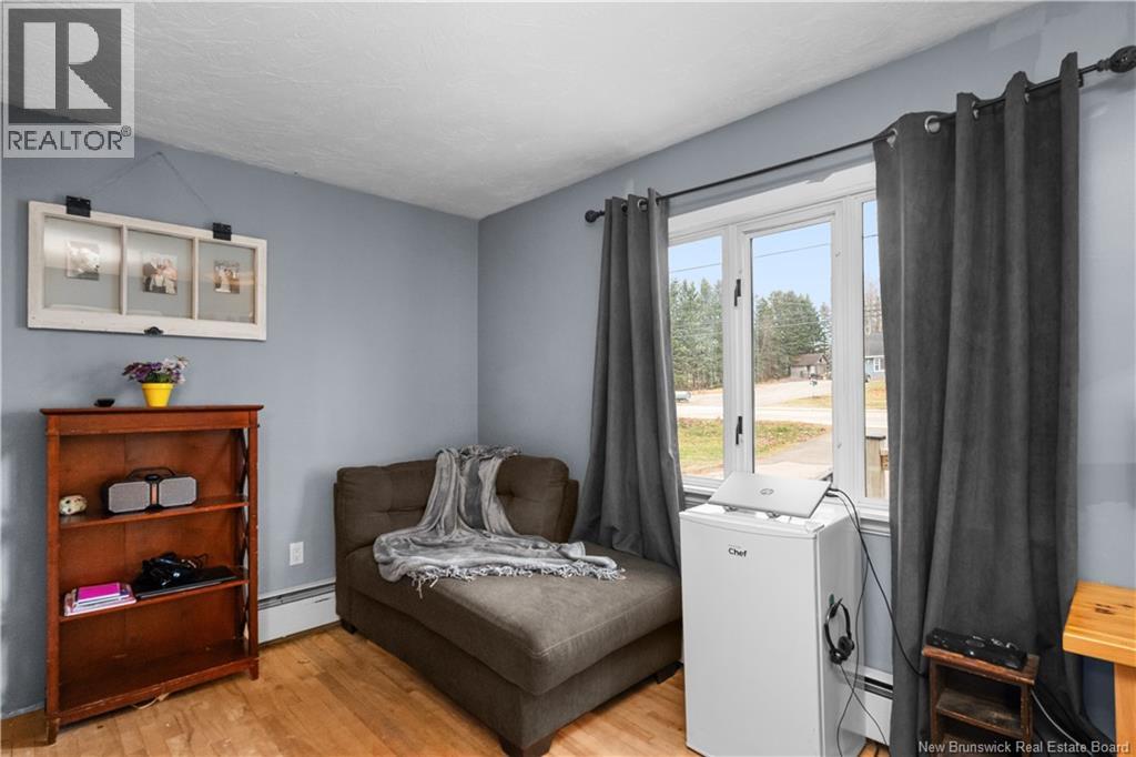695 Hillsborough Road - 6