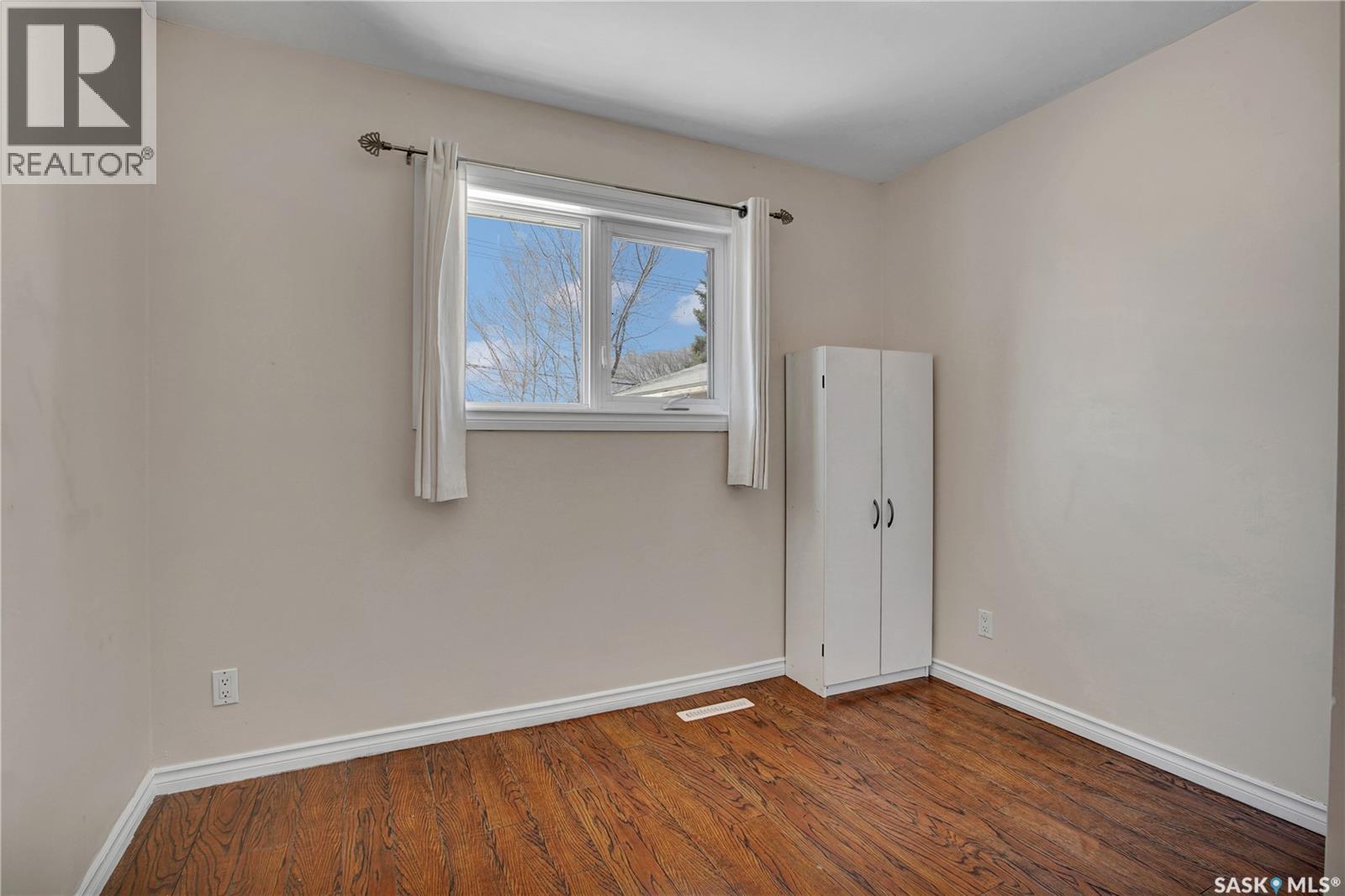 2406 Preston AVENUE S - 15