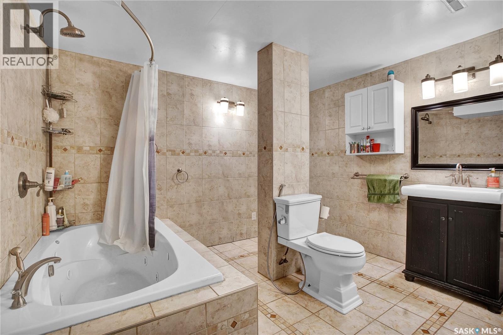 2406 Preston AVENUE S - 21