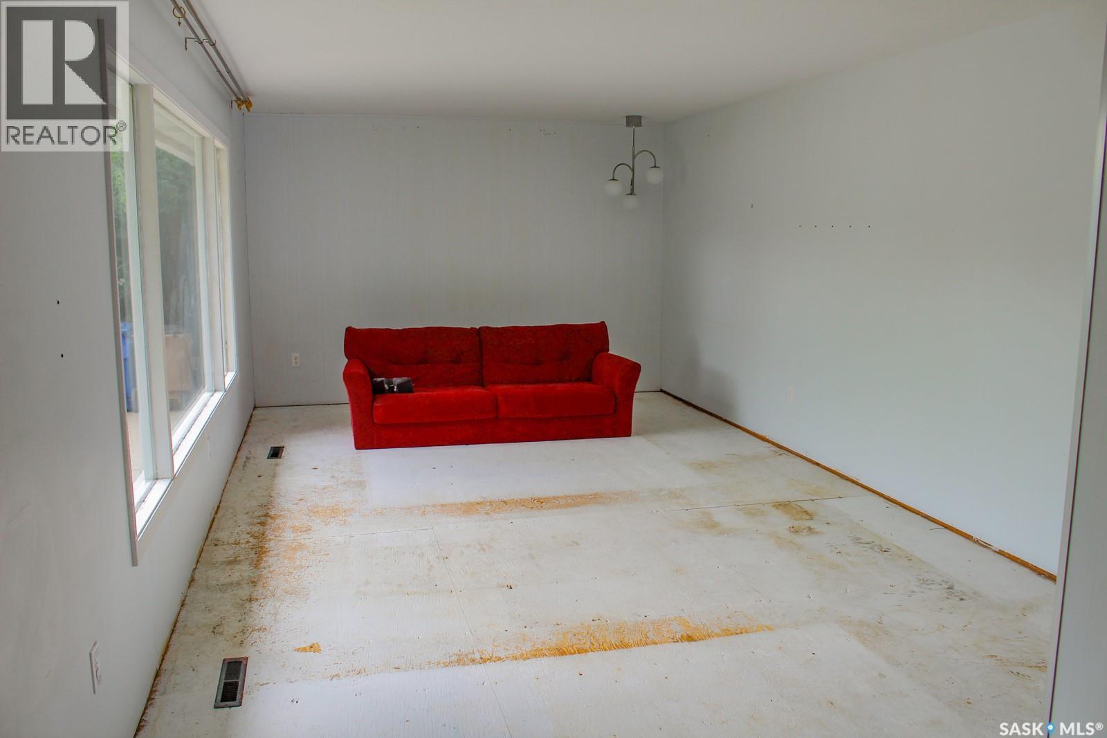 1 Sunset CRESCENT — photo 12