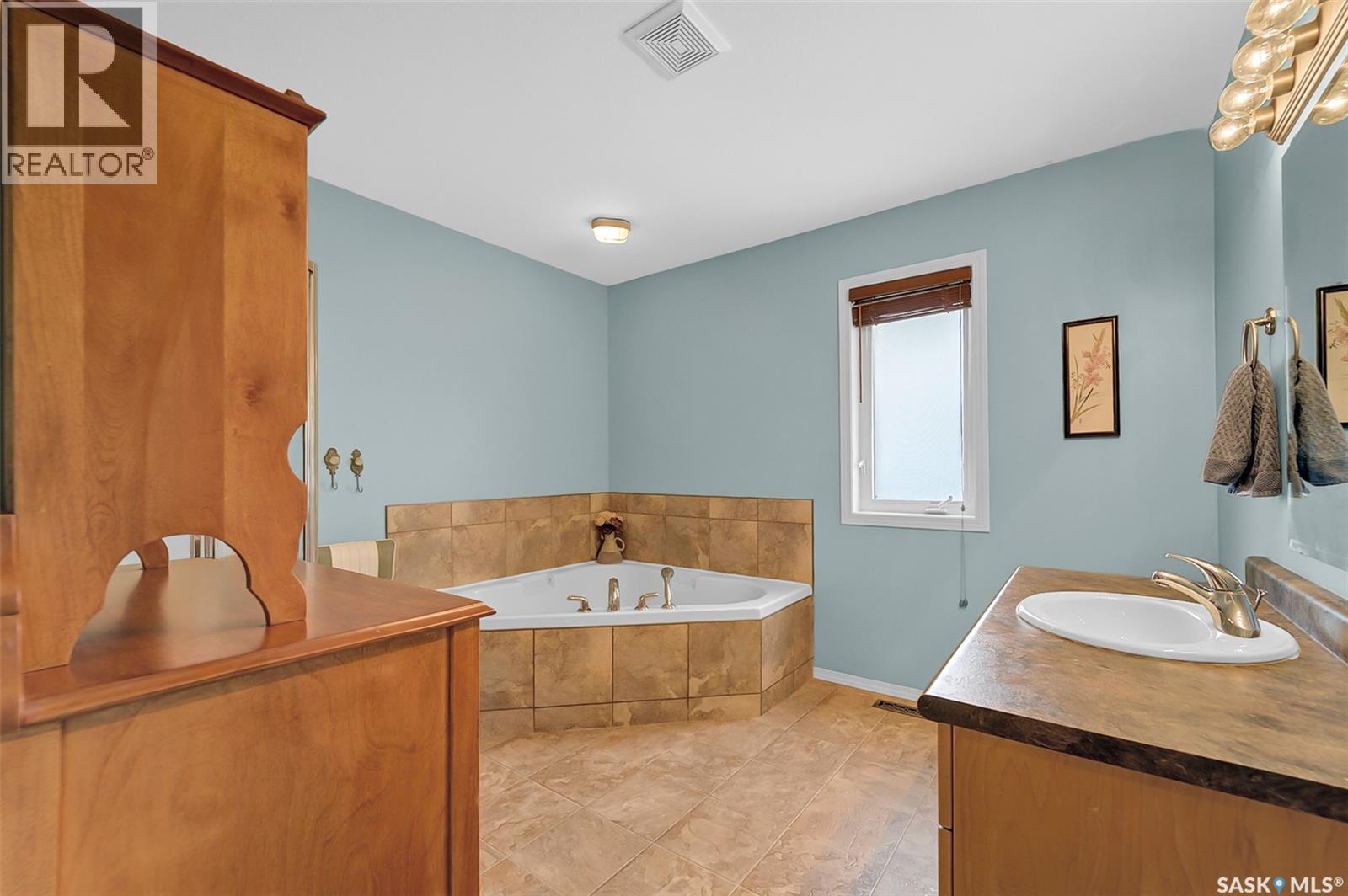 103 Haichert STREET - 26