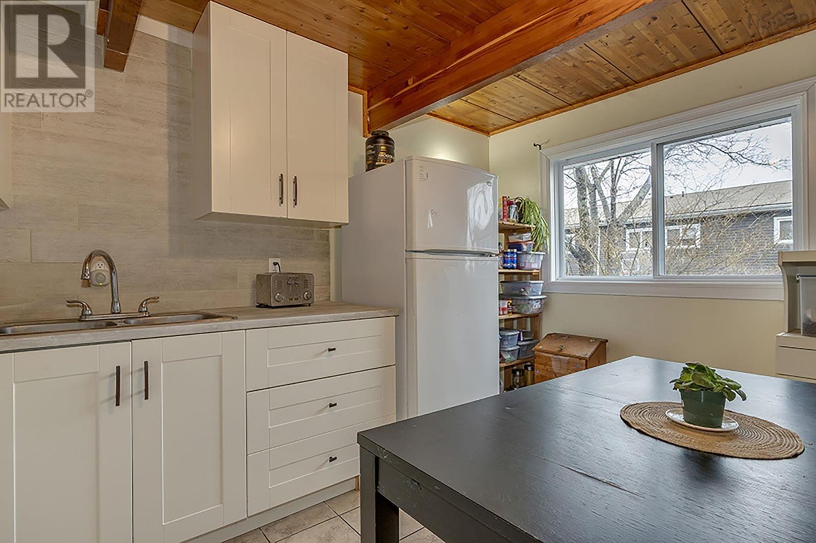 72 Cavendish Road - 8