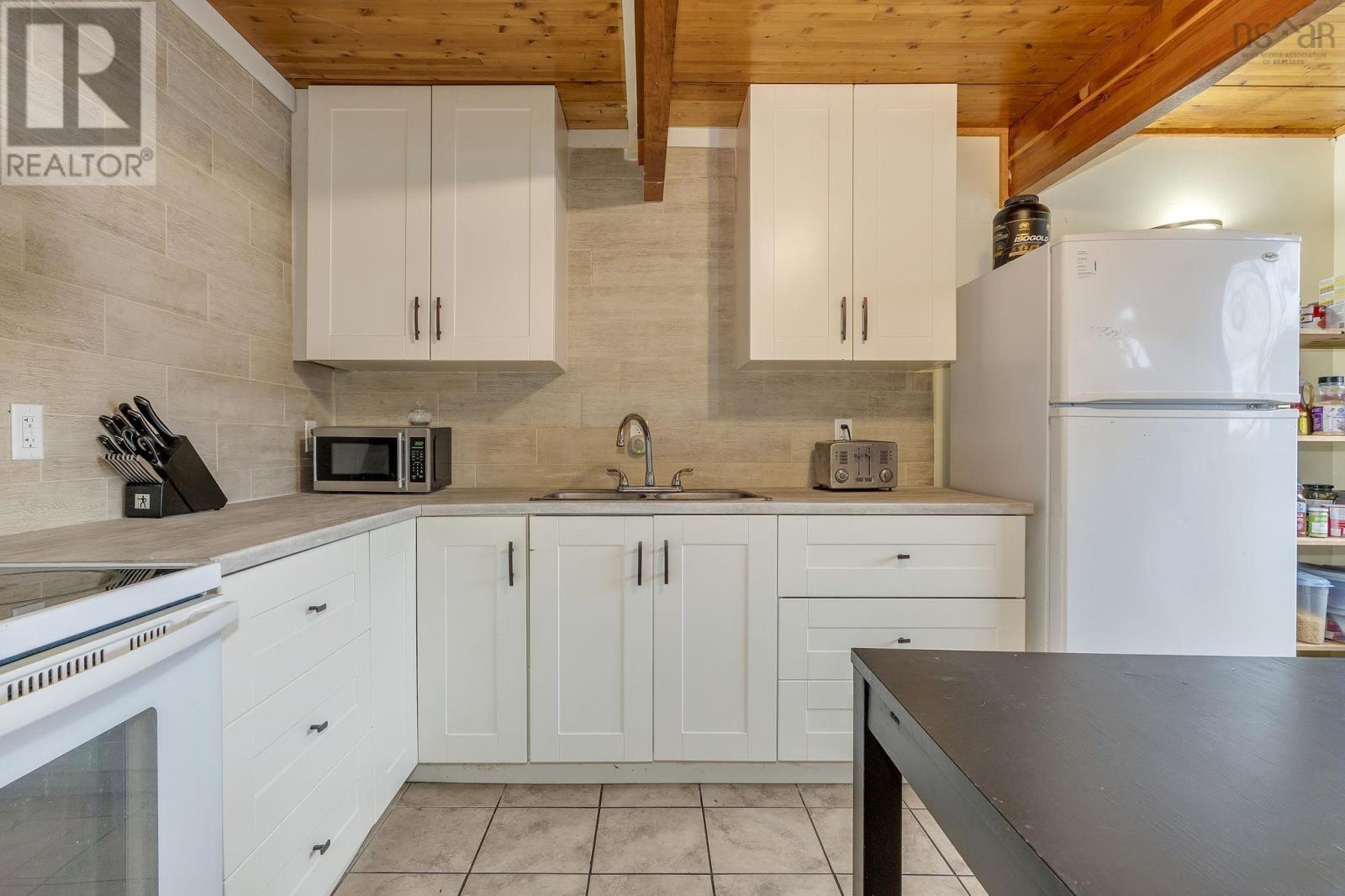 72 Cavendish Road - 7