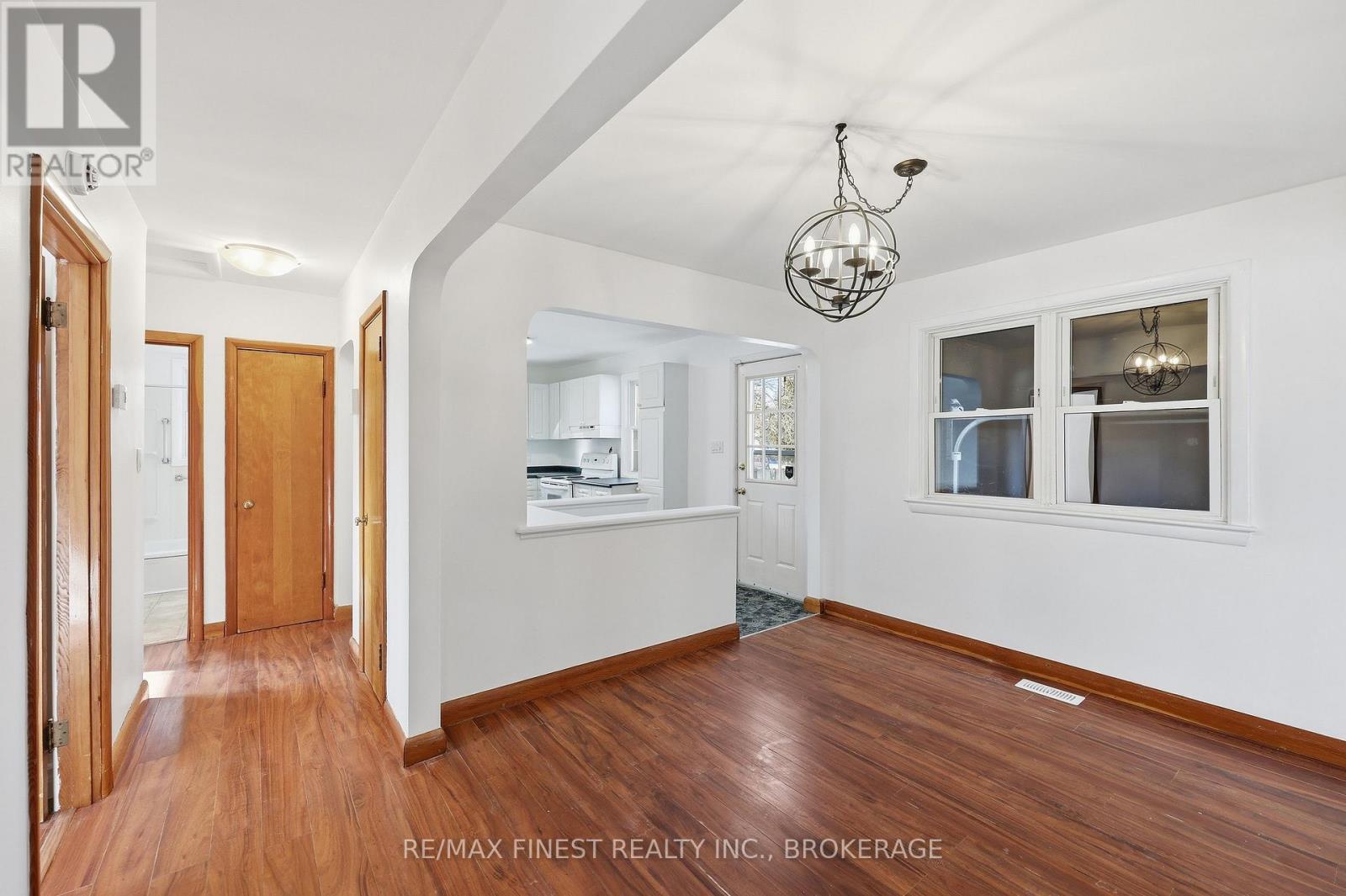 39 LENNOX STREET - 6