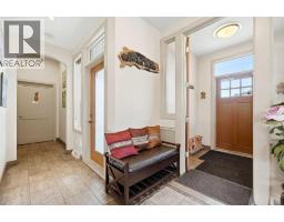 115 Fifth Avenue W, Cochrane, AB T4C1B1 Photo 8