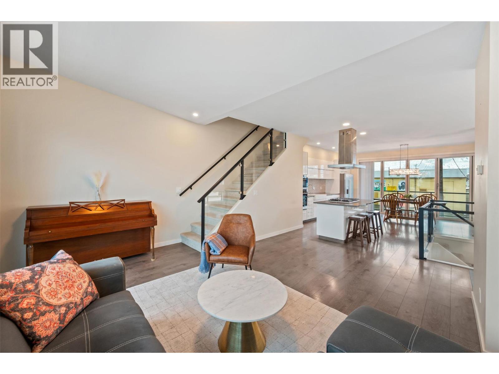 #5 5995 Oliver Landing Crescent - 11