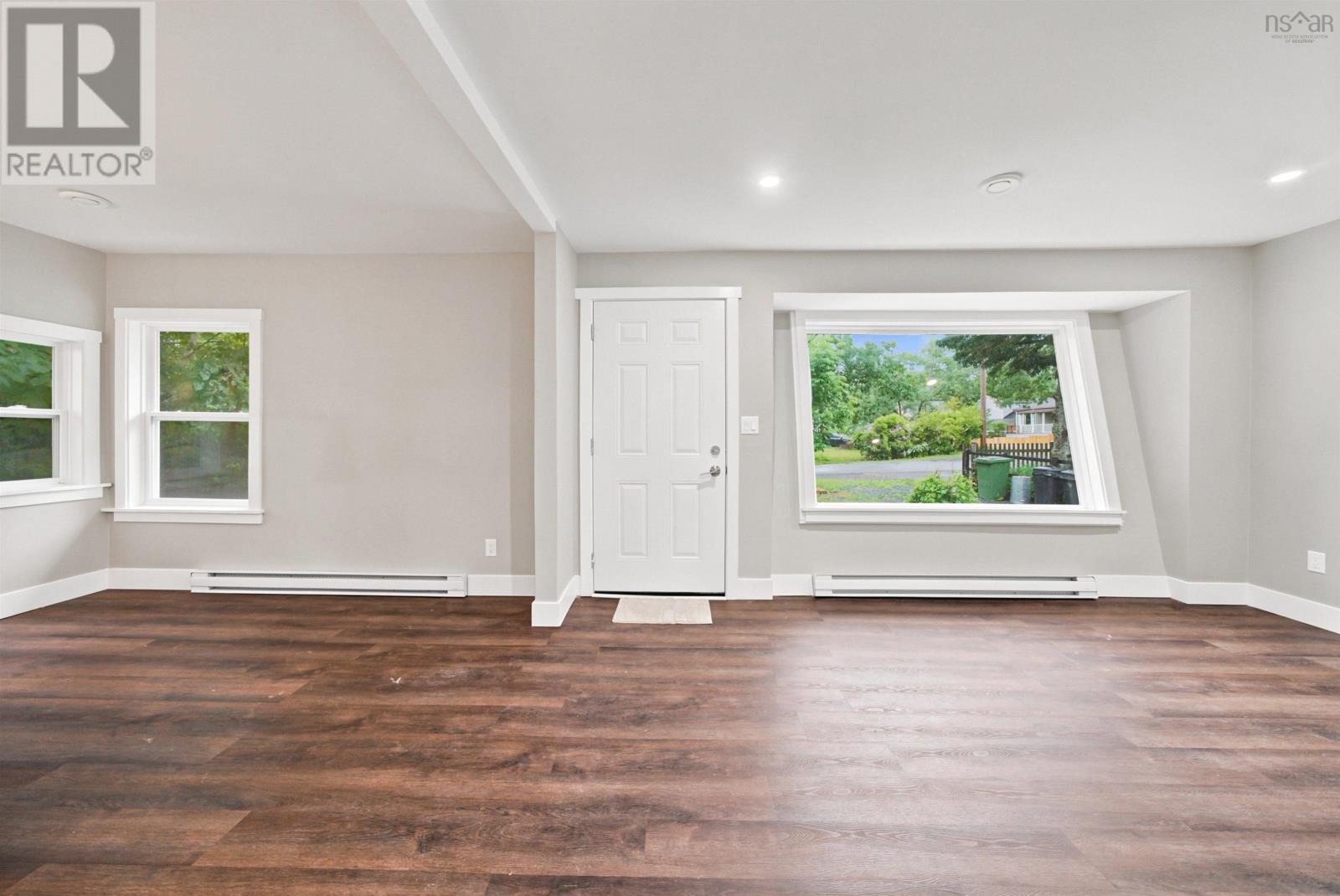 12 Nelson Avenue - 14