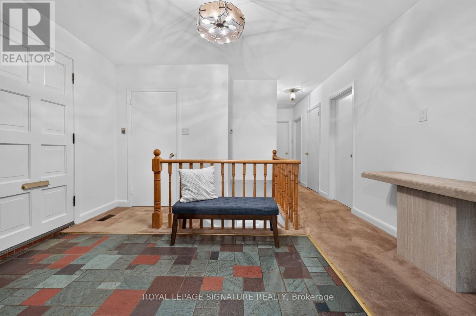 11 REGENCY SQUARE - 19