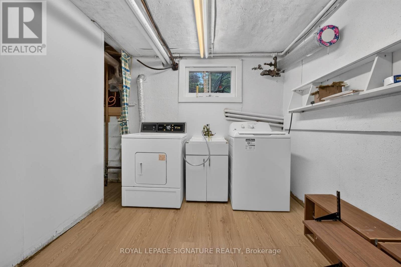 11 REGENCY SQUARE - 37
