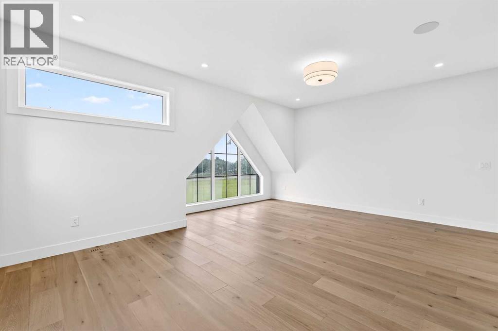 1119 Regal Crescent NE - 28