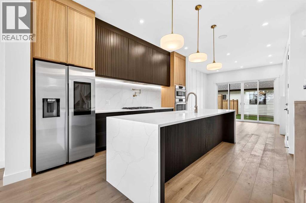 1119 Regal Crescent NE - 9