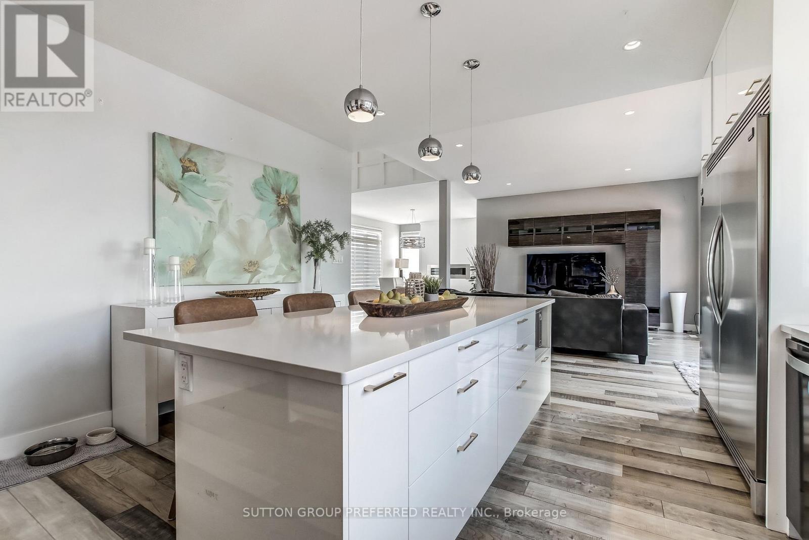 12 GROGAST COURT - 14