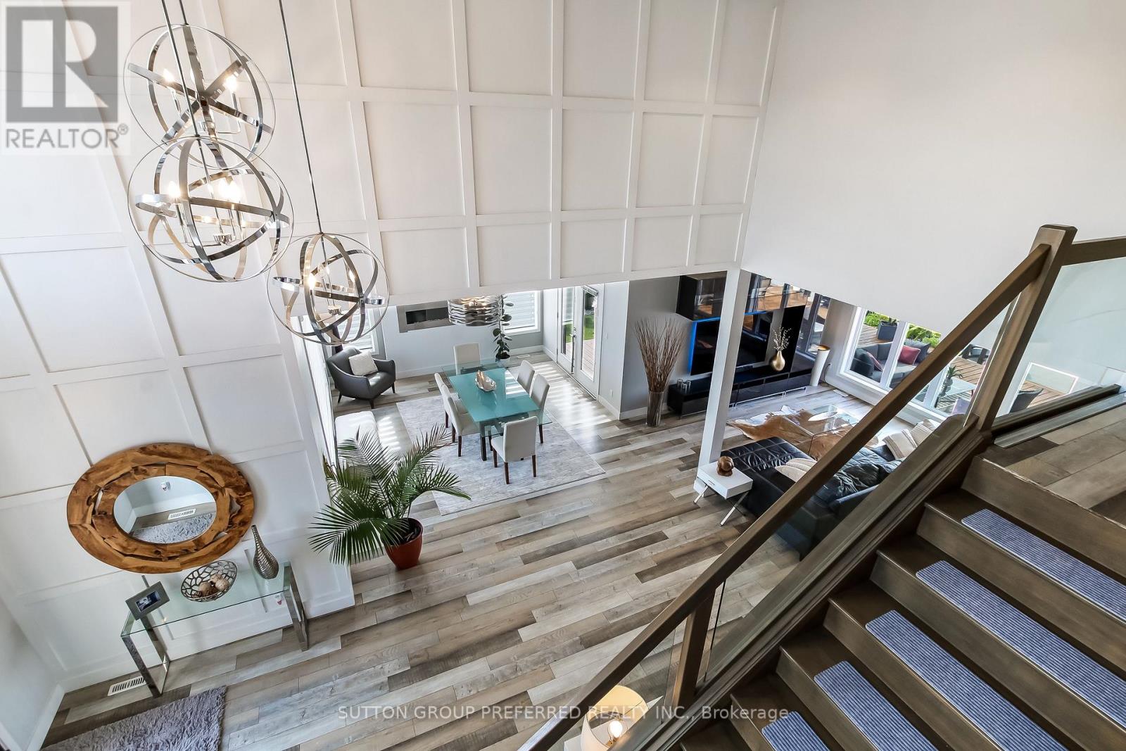 12 GROGAST COURT - 17
