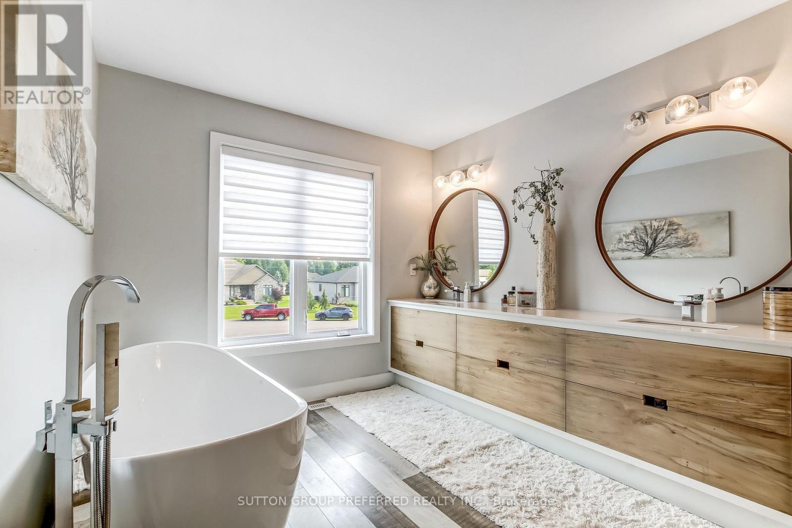 12 GROGAST COURT - 21
