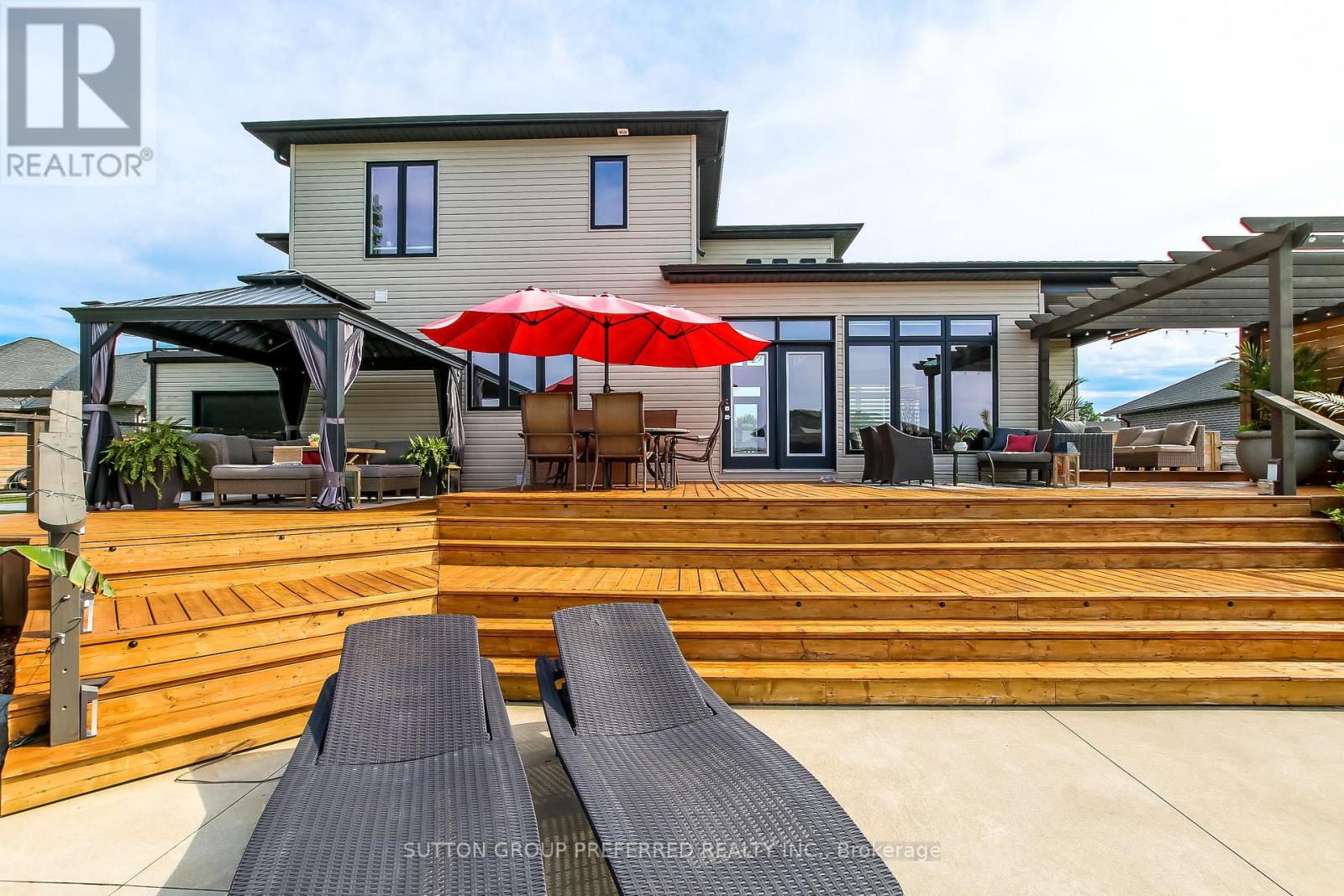 12 GROGAST COURT - 41