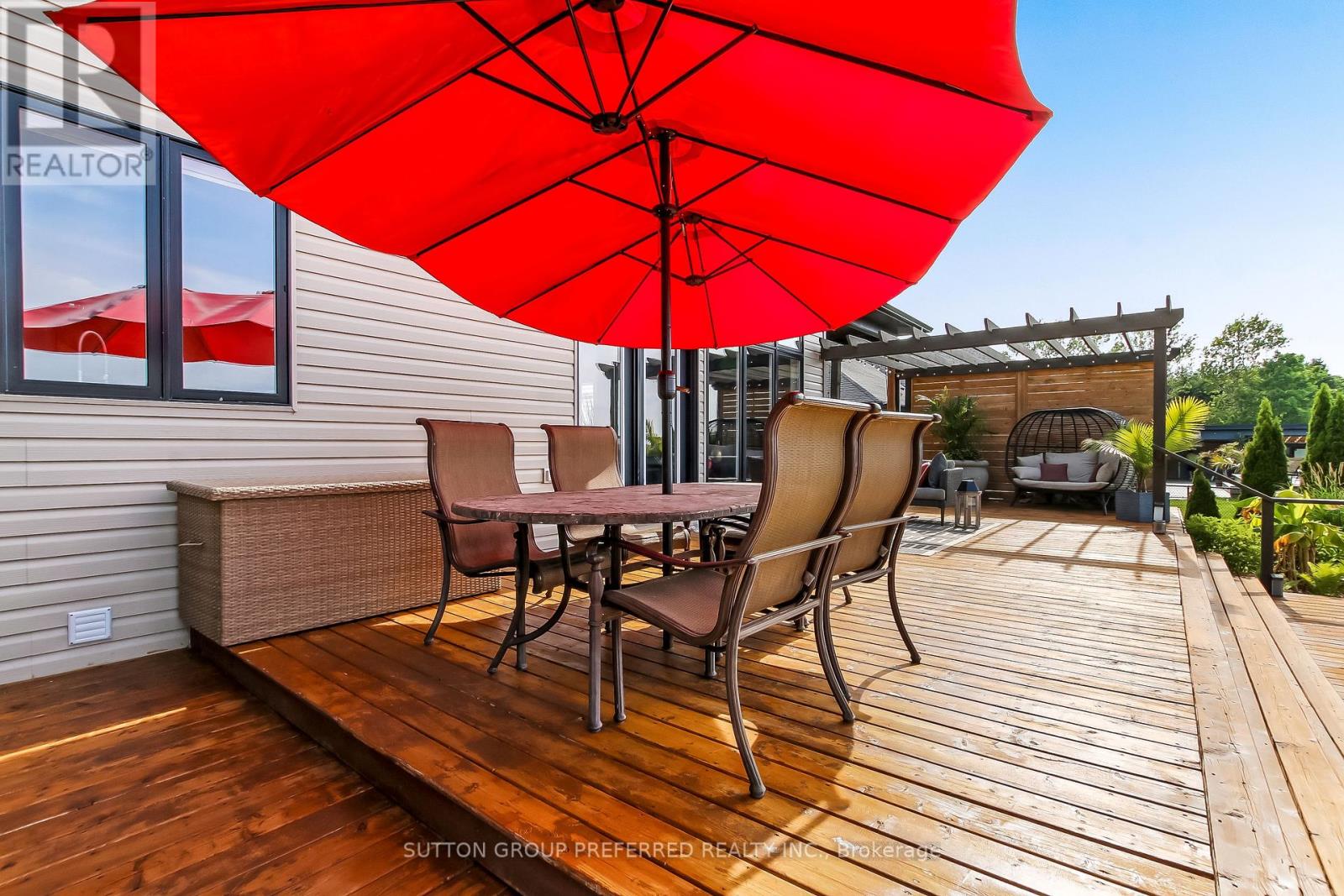 12 GROGAST COURT - 46