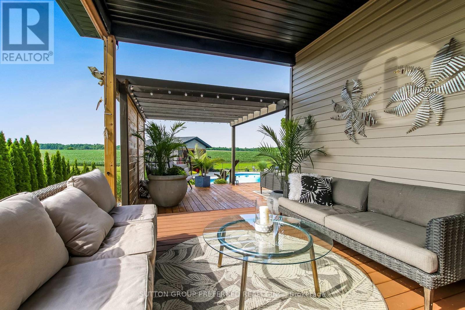 12 GROGAST COURT - 48