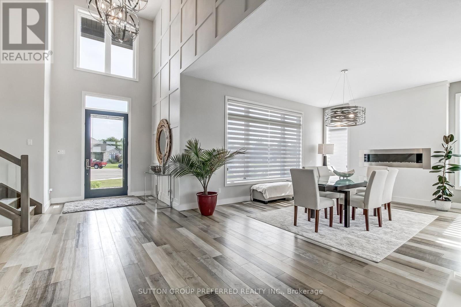 12 GROGAST COURT - 8