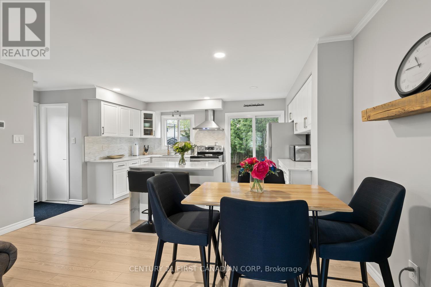 115 OLYMPIC CRESCENT - 11