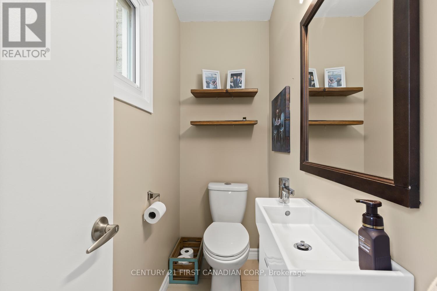 115 OLYMPIC CRESCENT - 18