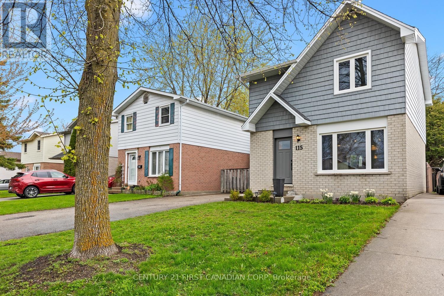 115 OLYMPIC CRESCENT - 2