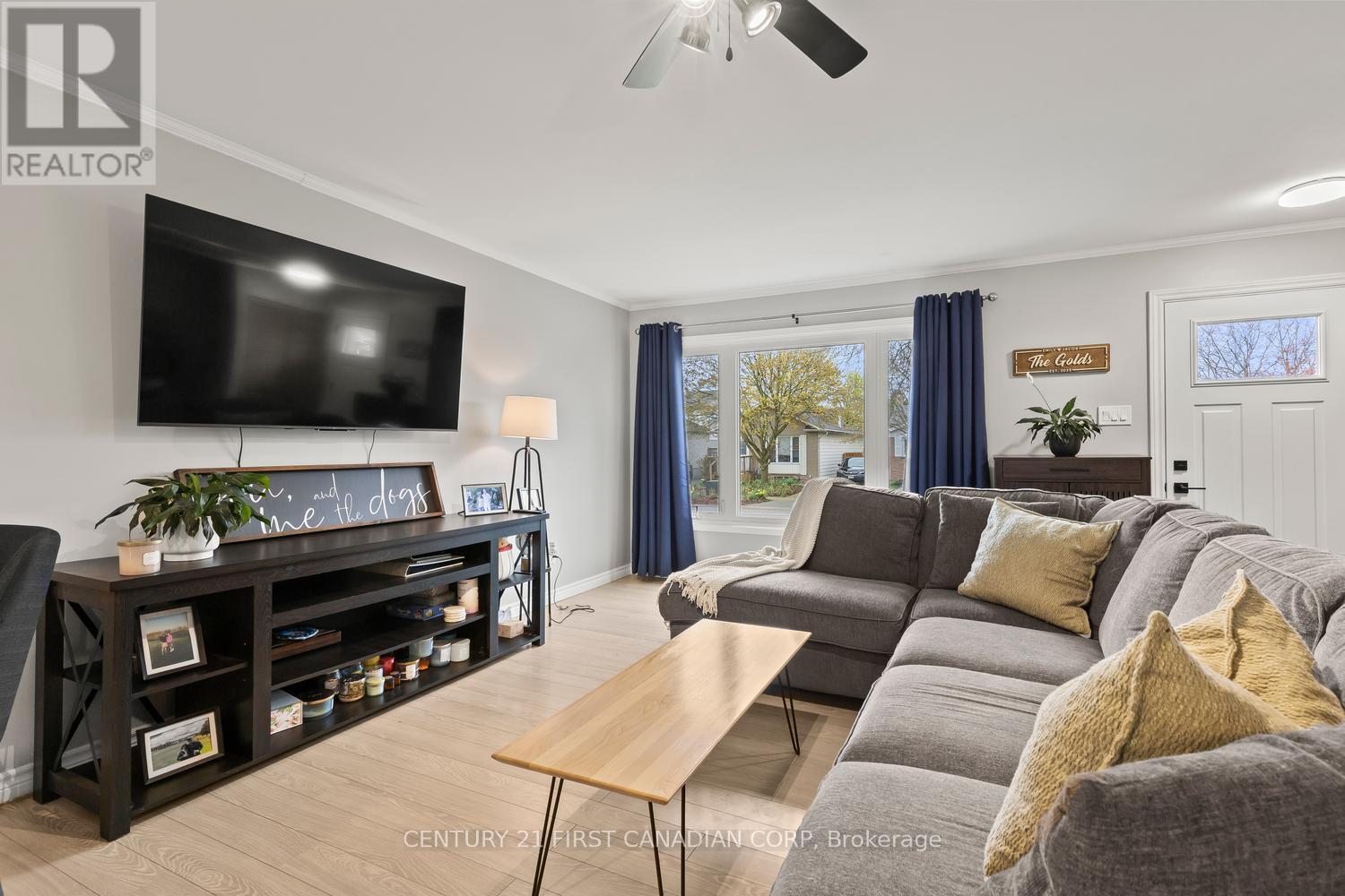 115 OLYMPIC CRESCENT - 8