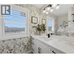 2pc Bathroom - 357 Rue Cheval Noir, Kamloops, BC V1S0G2 Photo 10