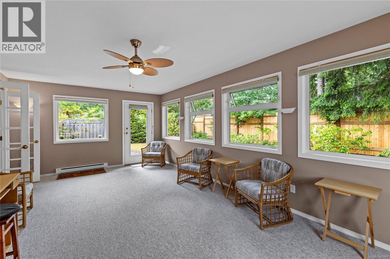 464 Quatsino Rd - 13