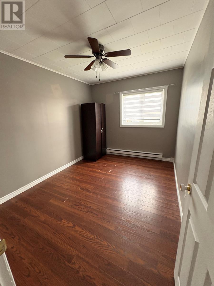 85 LeGrow Street - Image 9